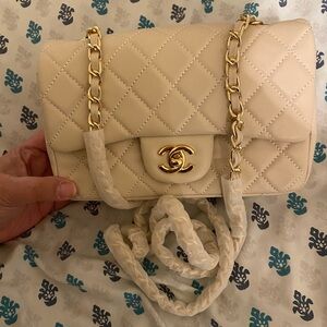 Chanel Quilted Cream Shoulder Bag with Gold Chain